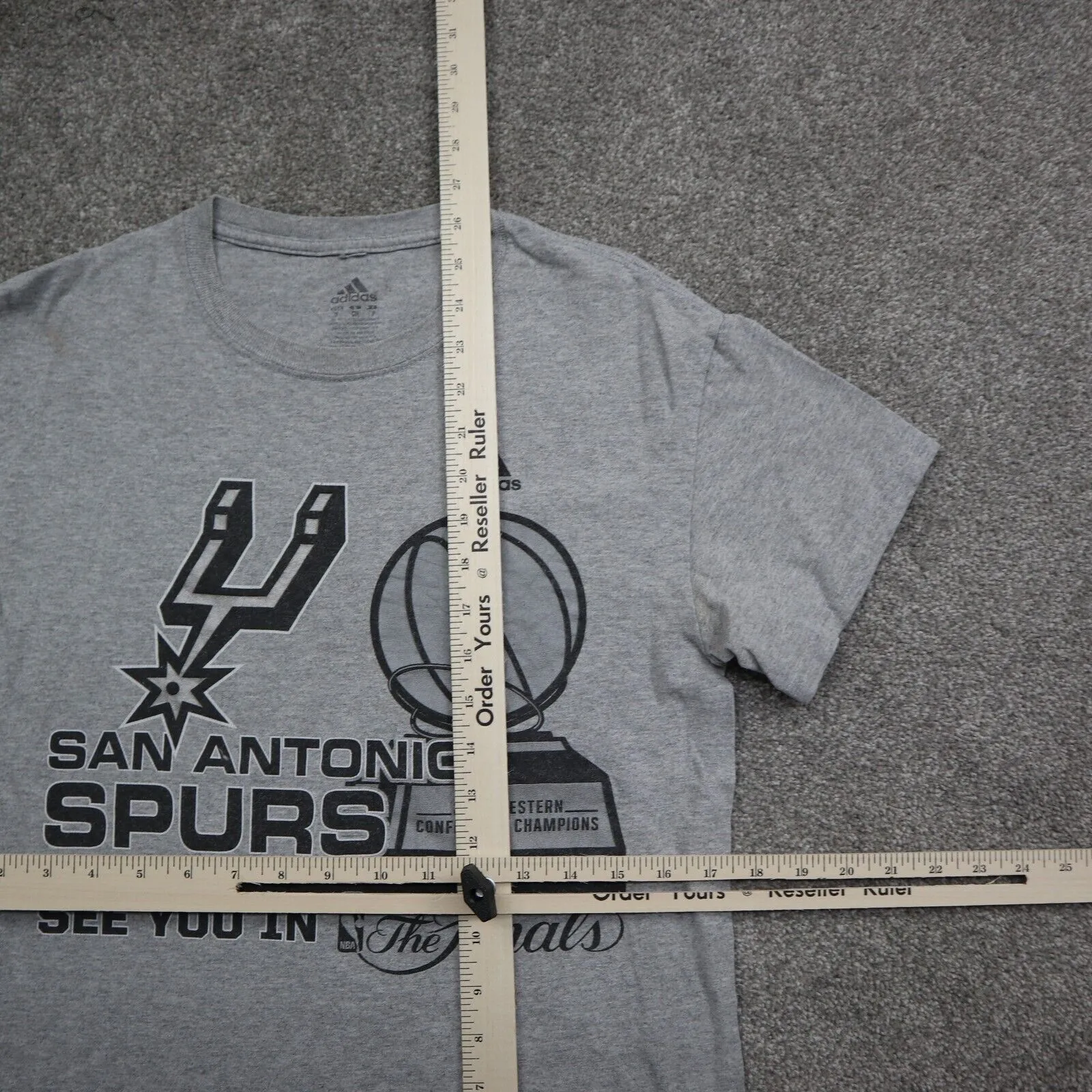 Adidas Boys San Antonio Spurs Graphic T Shirt Short Sleeve Gray Small Round Neck