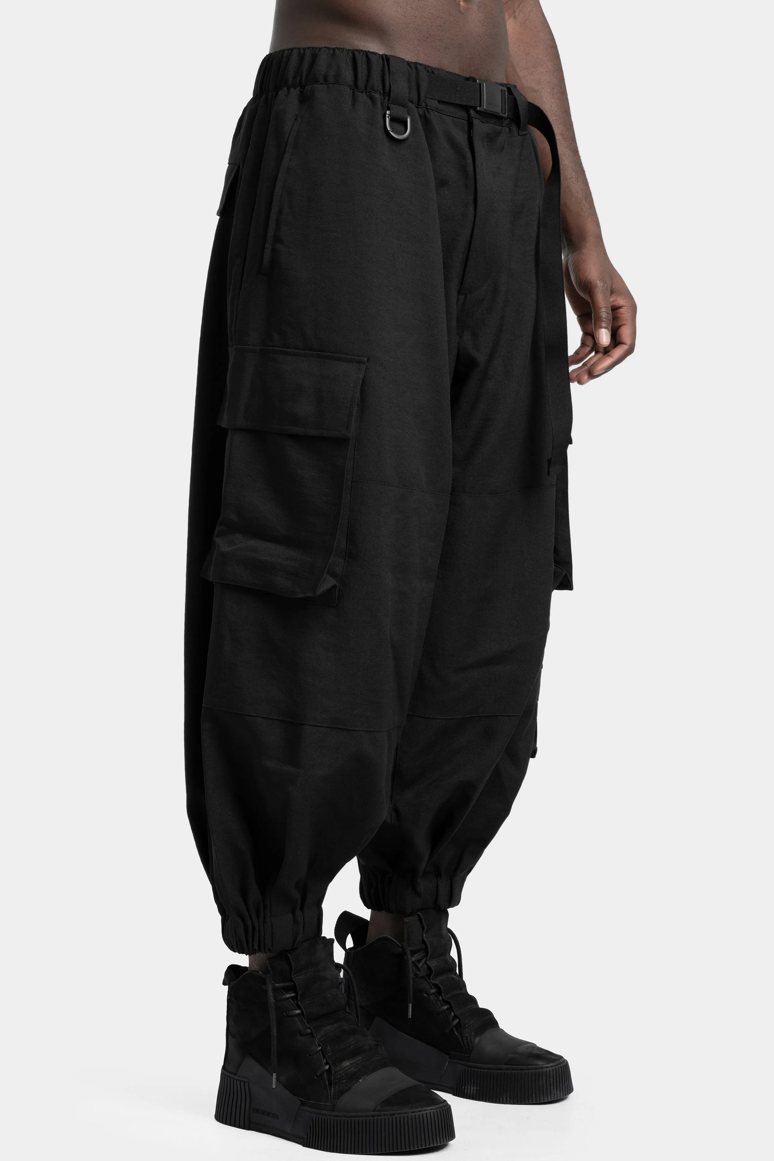 Belted oversized cargo pants