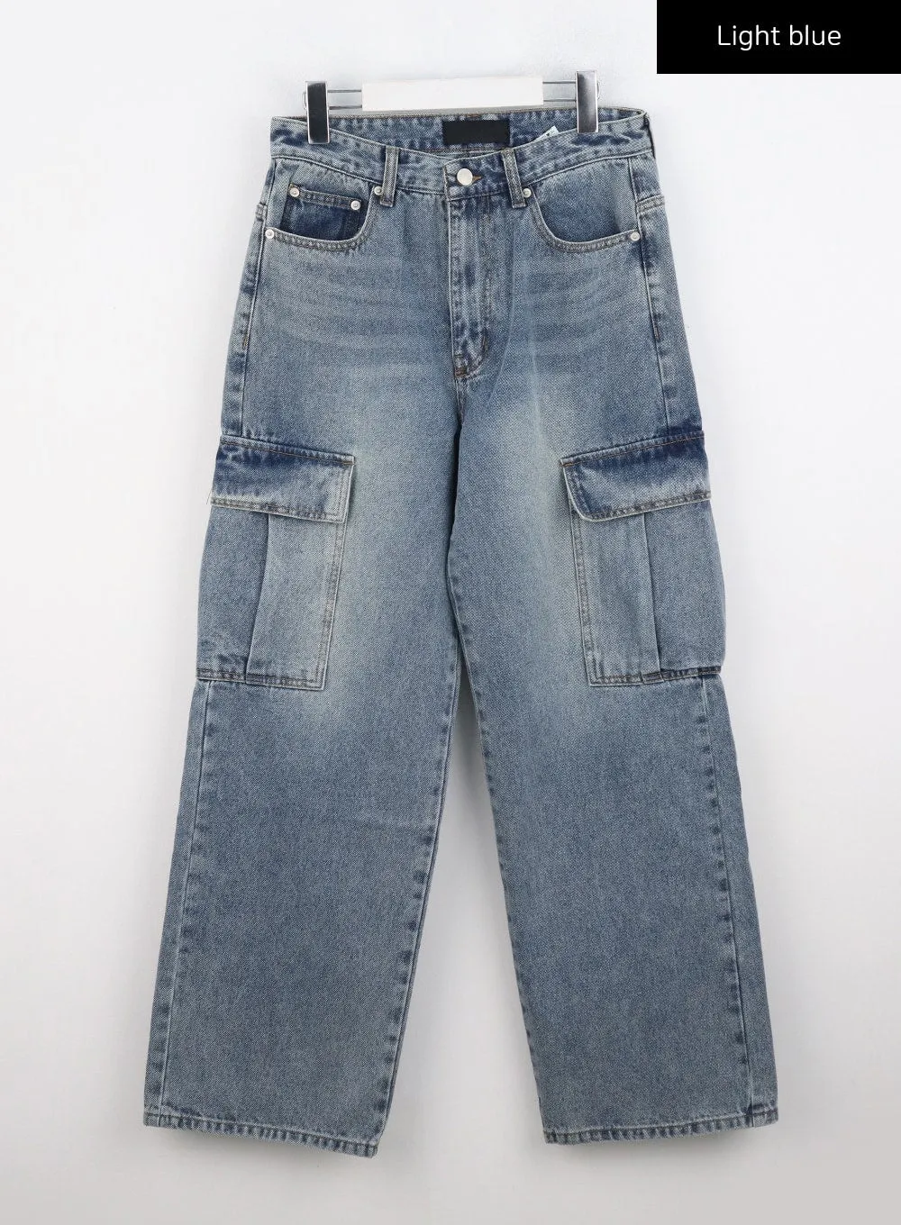 High-Waisted Cargo Jeans IO324