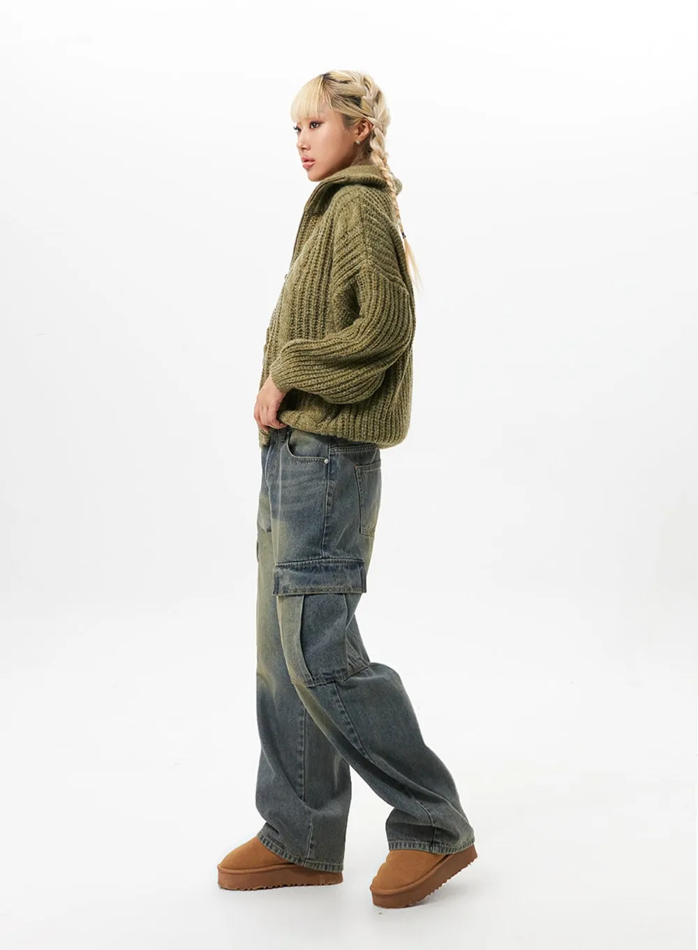 High-Waisted Cargo Jeans IO324