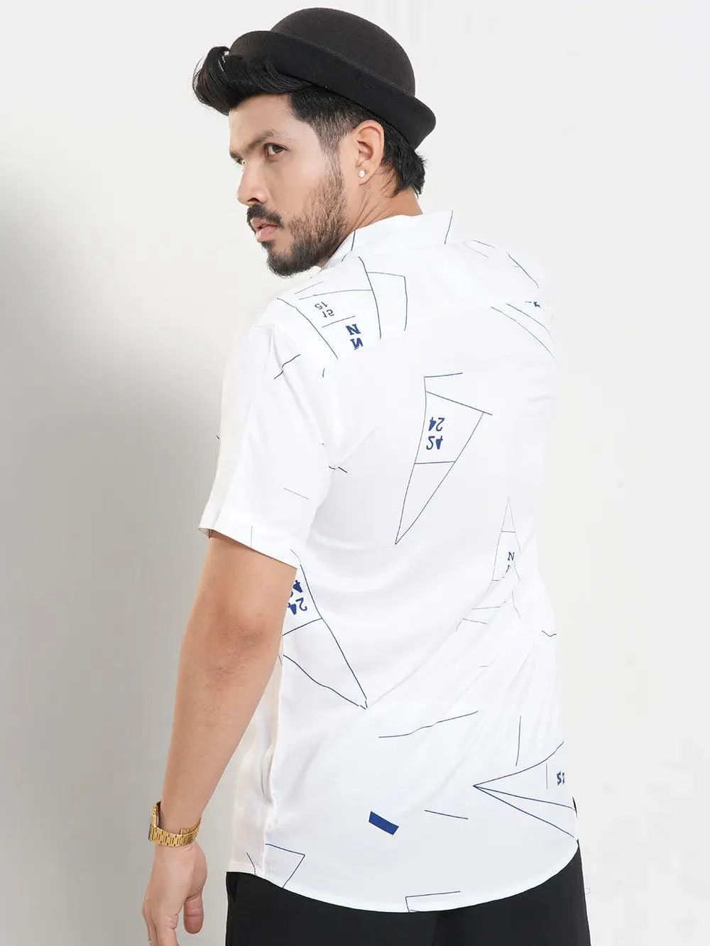 Men's White in Geomatric Print Short Sleeve Shirt