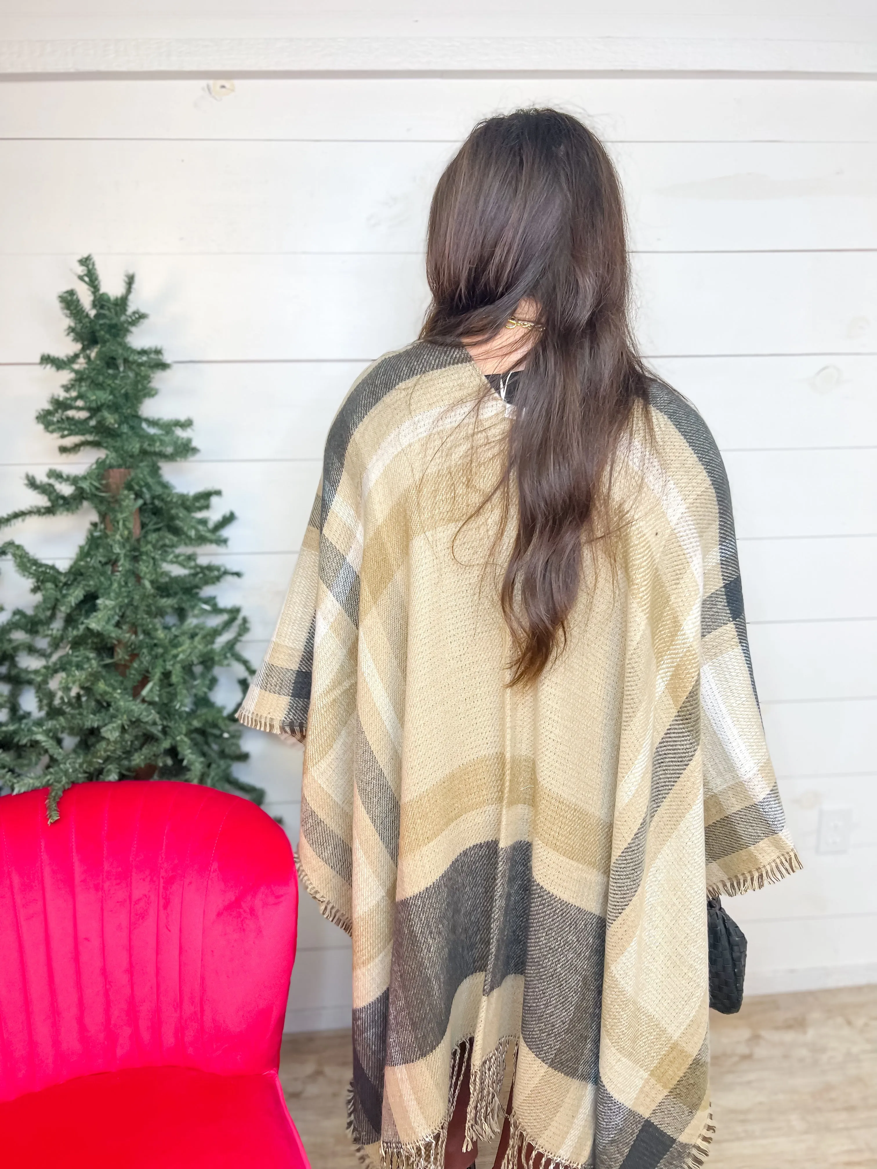 [Mud Pie] Yvette Reversible Poncho-Tan