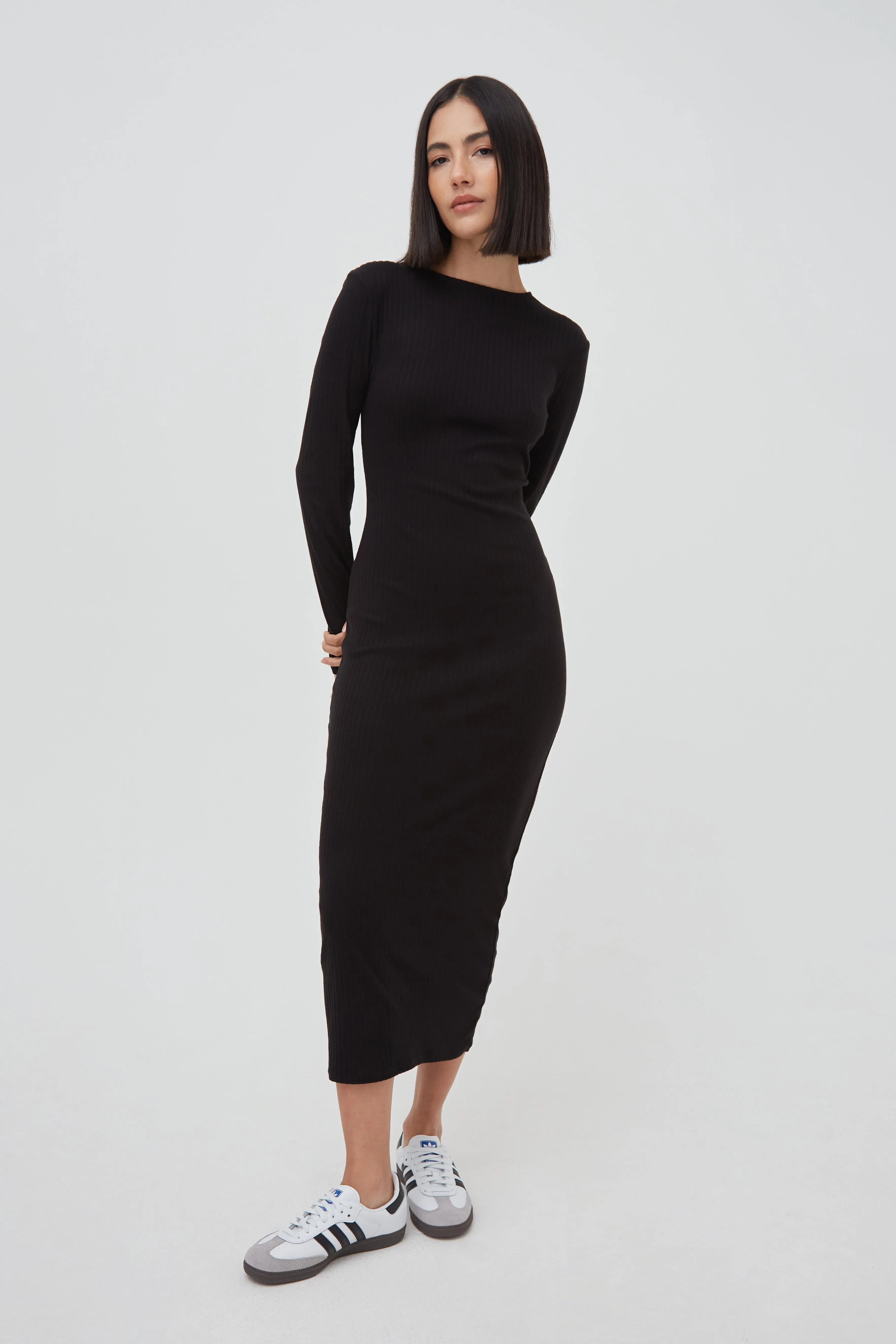 SOFT RIB CREW NECK MIDAXI DRESS