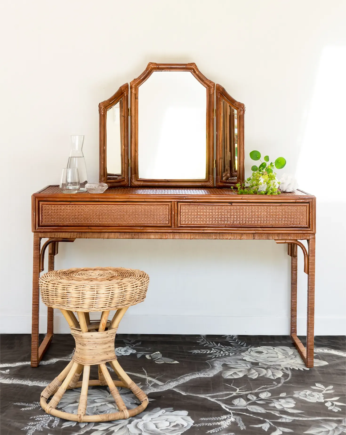 The Giovanna Rattan Dressing Table with Mirror