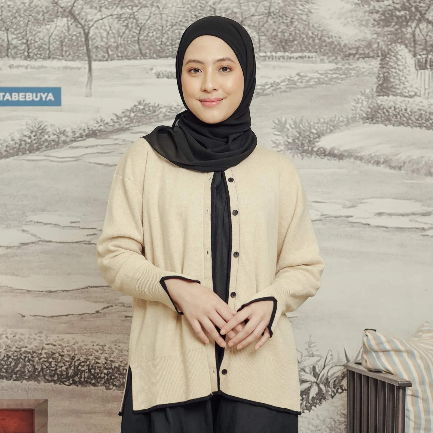 Zahira Knit in Cream (Lozy x Nashwa)